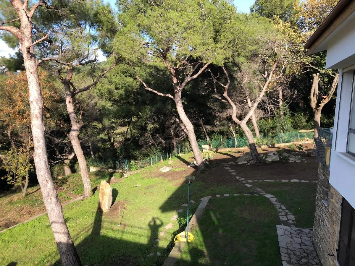 Il Lampin B&B Andora Bed & Breakfast